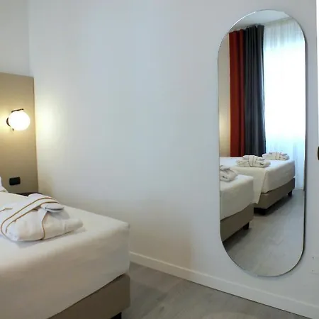 Hotel Bb Smarthotel Derose 4*